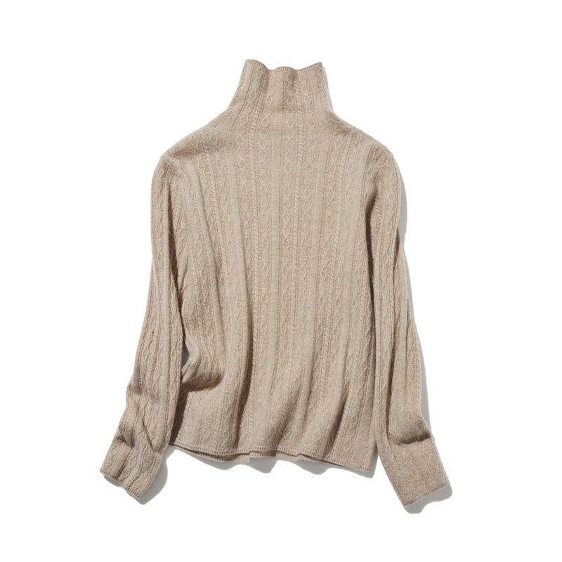 冬の定番に、立体アラン模様の美しい一品　カシミヤとウールのハイネックニット　セーター　251122