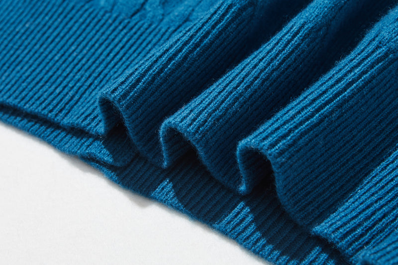 時代を超えて愛されるケーブル編みカーディガン　ウール100％カーディガン ウールニット　251121