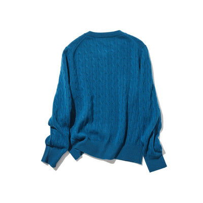 時代を超えて愛されるケーブル編みカーディガン　ウール100％カーディガン ウールニット　251121