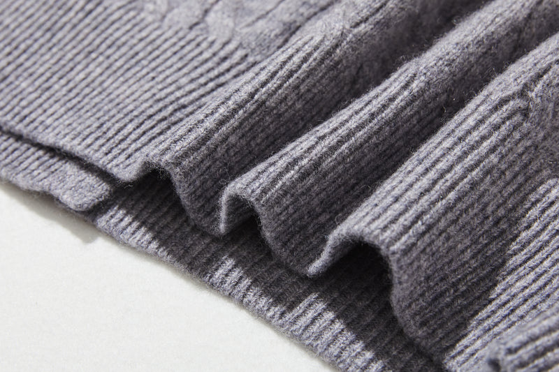 時代を超えて愛されるケーブル編みカーディガン　ウール100％カーディガン ウールニット　251121