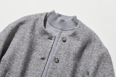 上品な印象のウールジャケット　ショートアウター 裏地付き　241103