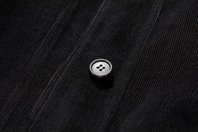 適合各種季節的燈芯絨夾克。 