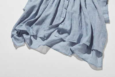 夏の定番！エアリー麻のブラウス　小花プリント　超ゆったりシルエット　250801