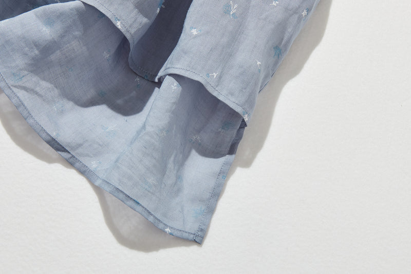 夏の定番！エアリー麻のブラウス　小花プリント　超ゆったりシルエット　250801