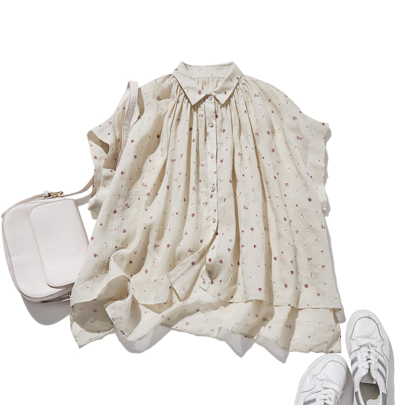 夏の定番！エアリー麻のブラウス　小花プリント　超ゆったりシルエット　250801