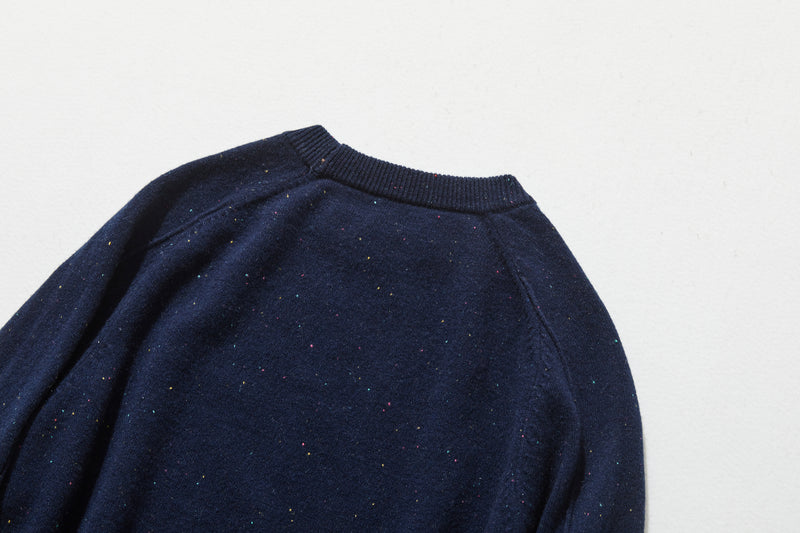 採用高規格精加工，外觀整齊 羊毛針織 羊毛衫 241004