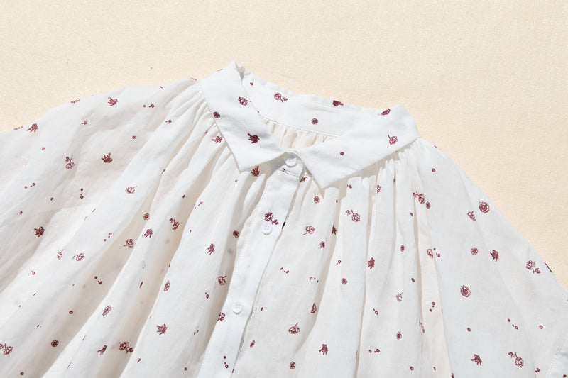 夏の定番！エアリー麻のブラウス　小花プリント　超ゆったりシルエット　250801