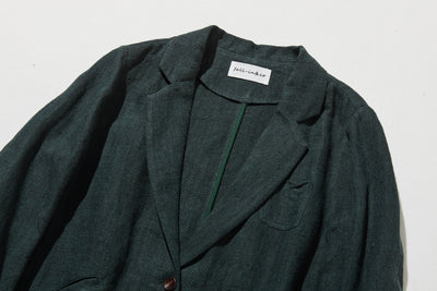 A 100% linen tailored jacket that's a great addition to your wardrobe. Outerwear 251005