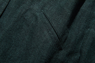 A 100% linen tailored jacket that's a great addition to your wardrobe. Outerwear 251005