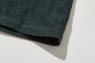 A 100% linen tailored jacket that's a great addition to your wardrobe. Outerwear 251005