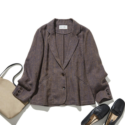 A 100% linen tailored jacket that's a great addition to your wardrobe. Outerwear 251005