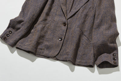 A 100% linen tailored jacket that's a great addition to your wardrobe. Outerwear 251005