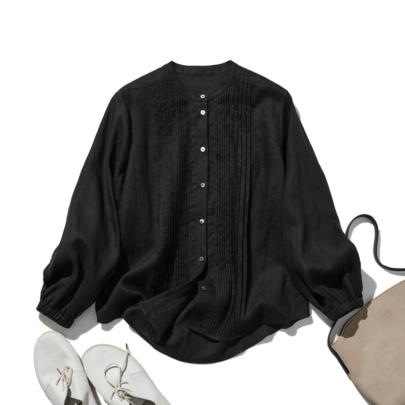 上品な佇まいと、心地よい着心地を兼ね備えた一枚　ピンタックシャツ　リネンシャツブラウス　251007