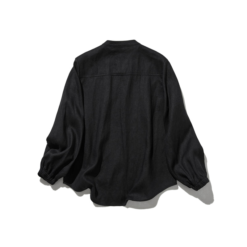 上品な佇まいと、心地よい着心地を兼ね備えた一枚　ピンタックシャツ　リネンシャツブラウス　251007