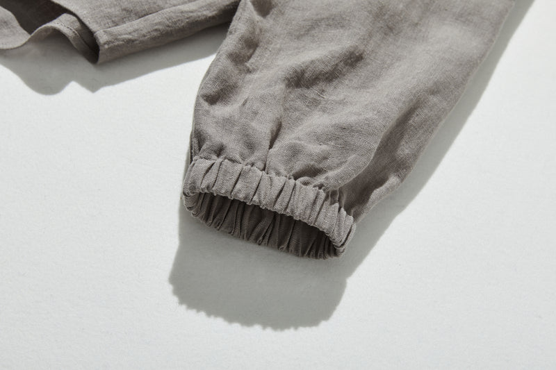 上品な佇まいと、心地よい着心地を兼ね備えた一枚　ピンタックシャツ　リネンシャツブラウス　251007