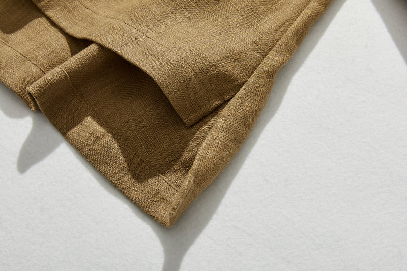 A cotton linen blouse with a captivating natural texture 240312