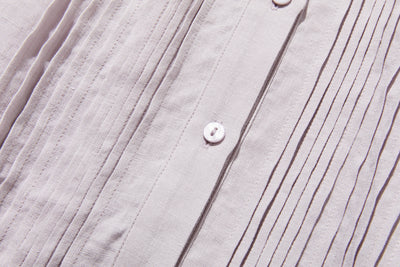 上品な佇まいと、心地よい着心地を兼ね備えた一枚　ピンタックシャツ　リネンシャツブラウス　251007