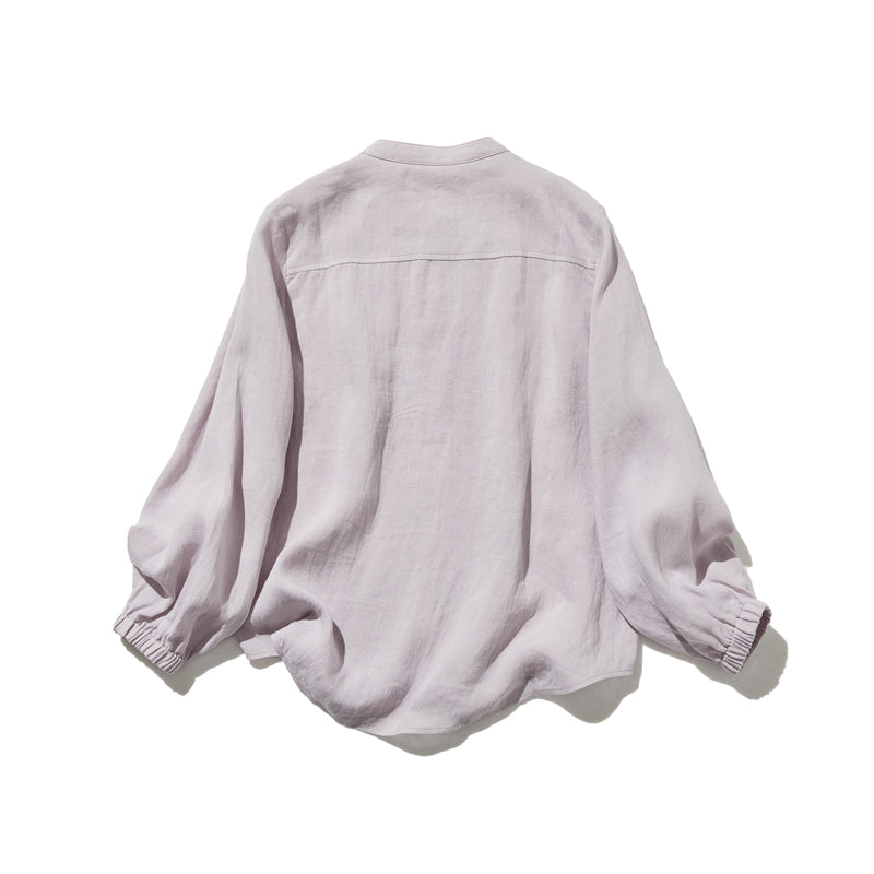 上品な佇まいと、心地よい着心地を兼ね備えた一枚　ピンタックシャツ　リネンシャツブラウス　251007