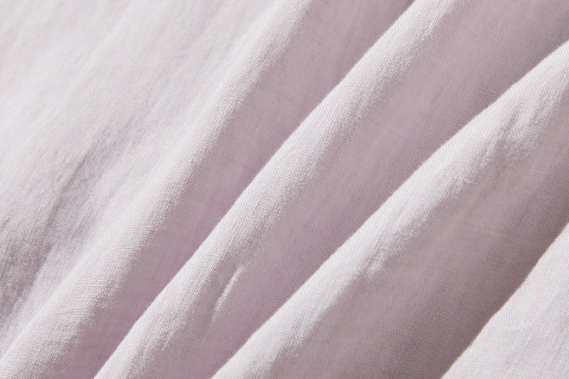 上品な佇まいと、心地よい着心地を兼ね備えた一枚　ピンタックシャツ　リネンシャツブラウス　251007