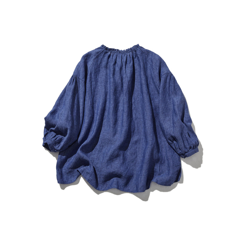 A versatile item that can be worn in any season. French linen blouse 250213