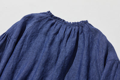 A versatile item that can be worn in any season. French linen blouse 250213