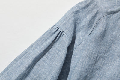 A versatile item that can be worn in any season. French linen blouse 250213