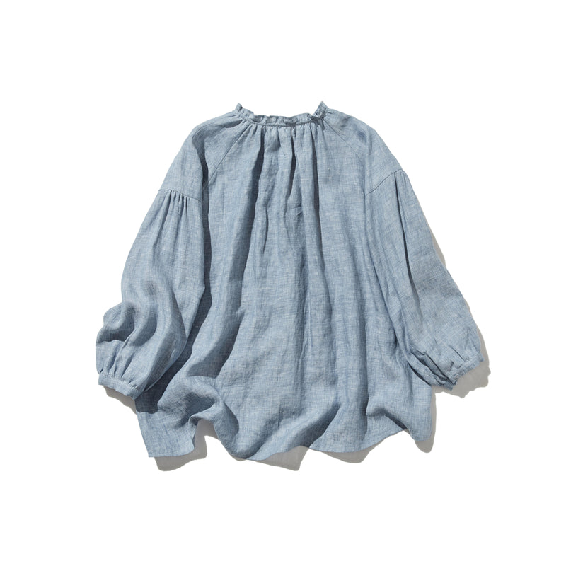 A versatile item that can be worn in any season. French linen blouse 250213
