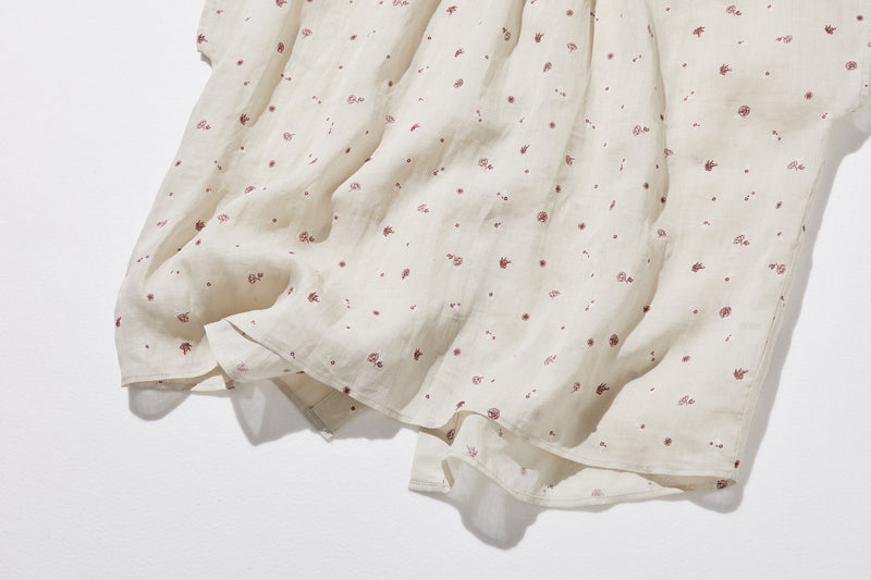 絶妙な風合い　花柄プリント　麻100％ブラウス　フレンチスリーブブラウス　 250803