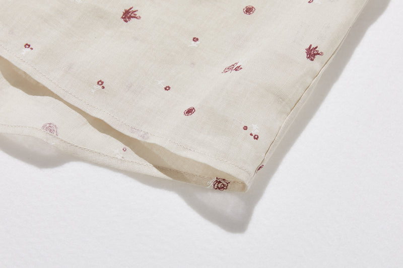 絶妙な風合い　花柄プリント　麻100％ブラウス　フレンチスリーブブラウス　 250803