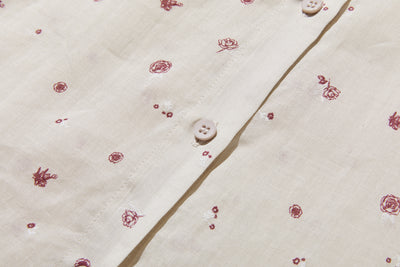 絶妙な風合い　花柄プリント　麻100％ブラウス　フレンチスリーブブラウス　 250803