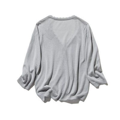 A cool and refreshing seasonal piece with a cute butterfly motif. Linen and lyocell, 3/4 sleeve cardigan, gray, 250616-1 