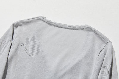 A cool and refreshing seasonal piece with a cute butterfly motif. Linen and lyocell, 3/4 sleeve cardigan, gray, 250616-1 