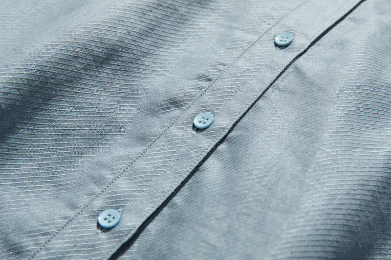 きれいな落ち感とニュアンスのある風合いが楽しめるブラウス　リネン100％　 　240322