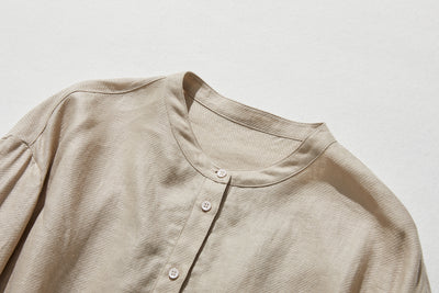 きれいな落ち感とニュアンスのある風合いが楽しめるブラウス　リネン100％　 　240322