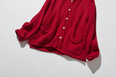 寬鬆的珠地網眼針織開襟衫，可隨意穿著 250203