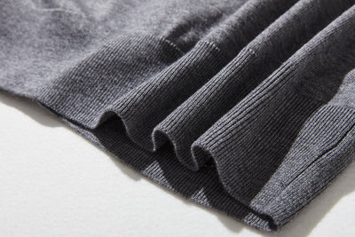 カジュアル過ぎず上品見え　重ね着風カーディガン ウール混　　250218