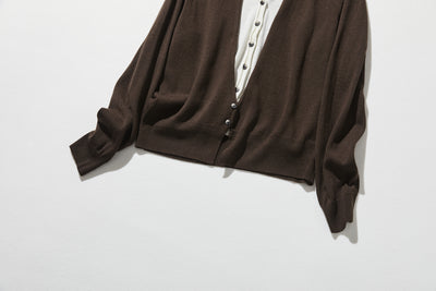 カジュアル過ぎず上品見え　重ね着風カーディガン ウール混　　250218