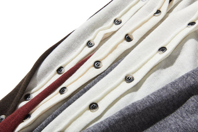 カジュアル過ぎず上品見え　重ね着風カーディガン ウール混　　250218