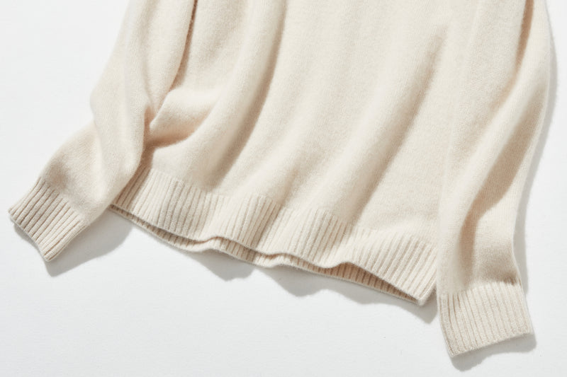 "Simple but stylish on its own" 100% Cashmere Turtleneck Sweater, Thick, 241016-6