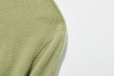 ★2025新色★やわらかい繊維から生まれる最高の心地良さ　カシミヤ100％　ハイネック ニット　231109