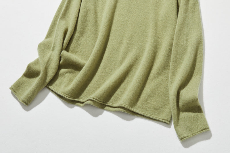 ★2025新色★やわらかい繊維から生まれる最高の心地良さ　カシミヤ100％　ハイネック ニット　231109