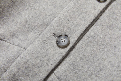 軽くて暖かいフード付きアウター　ウールアウター　241206