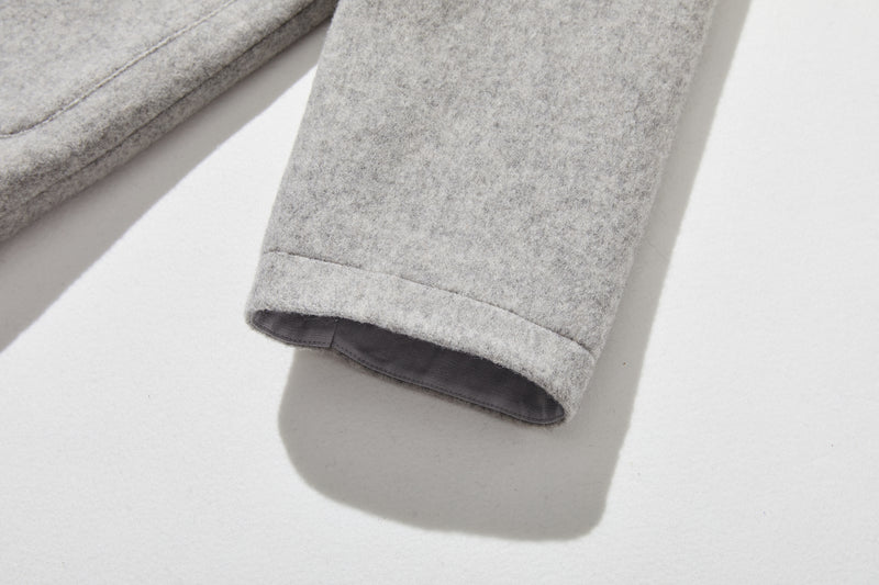 軽くて暖かいフード付きアウター　ウールアウター　241206