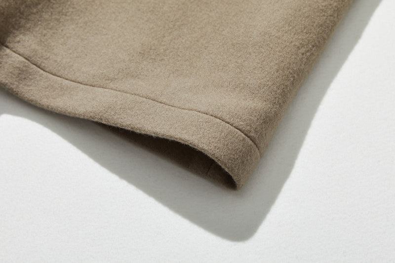 軽くて暖かいフード付きアウター　ウールアウター　241206