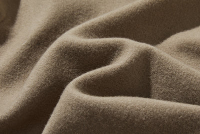 軽くて暖かいフード付きアウター　ウールアウター　241206