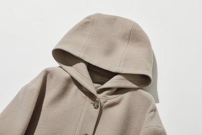 軽くて暖かいフード付きアウター　ウールアウター　241206