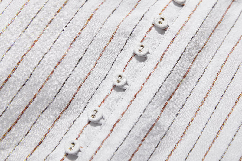 ゆったりとした着心地と上品なデザインが魅力の、リネン100%長袖ブラウス　　250414