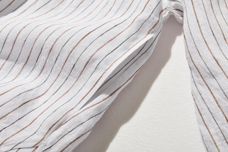 ゆったりとした着心地と上品なデザインが魅力の、リネン100%長袖ブラウス　　250414