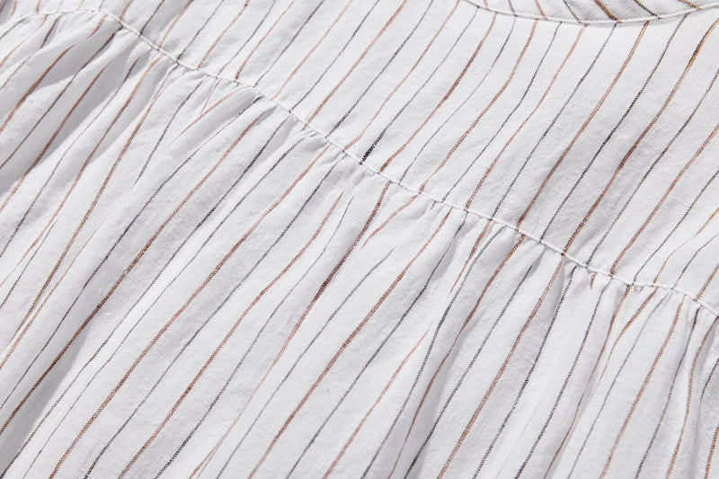 ゆったりとした着心地と上品なデザインが魅力の、リネン100%長袖ブラウス　　250414