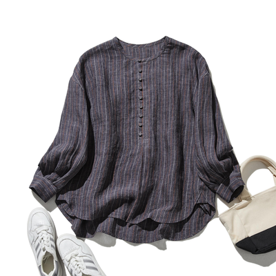 ゆったりとした着心地と上品なデザインが魅力の、リネン100%長袖ブラウス　　250414